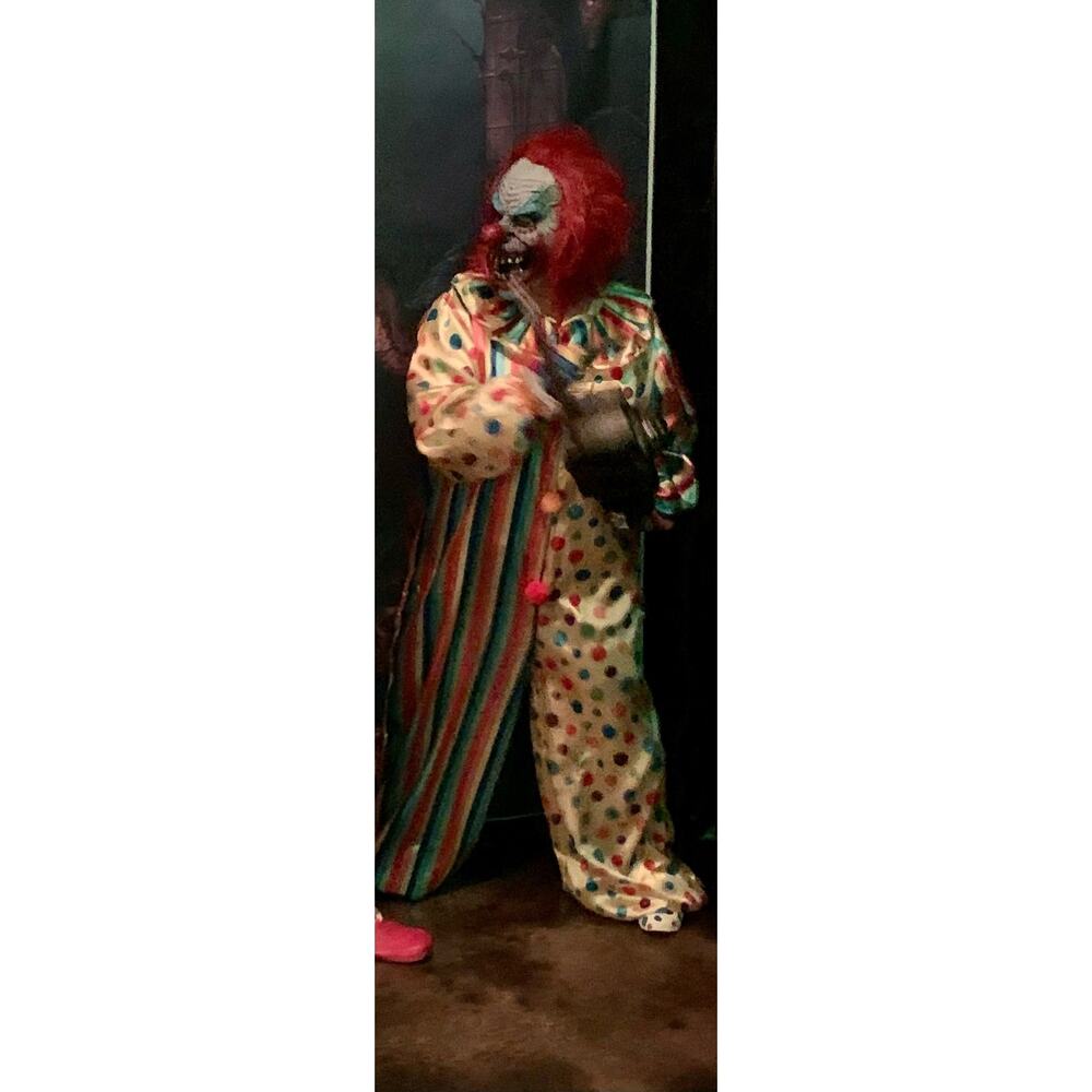 One Size Fits Most Creepy Clown Costume, Mask, Gloves, & Shoes (Can Split Up)